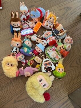 Plush Character Keychain Set - Yellow & Multicolor Cute Characters
